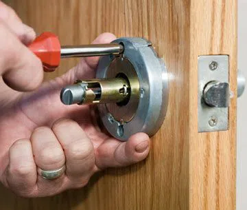 City Locksmith Store Cincinnati, OH 513-988-4053 City Locksmith Store Cincinnati, OH 513-988-4053 - 13-New-Locks-Installation